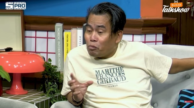 Bopak Castelo mengkritik kinerja Eko Patrio di DPR. (YouTube Sule Production)